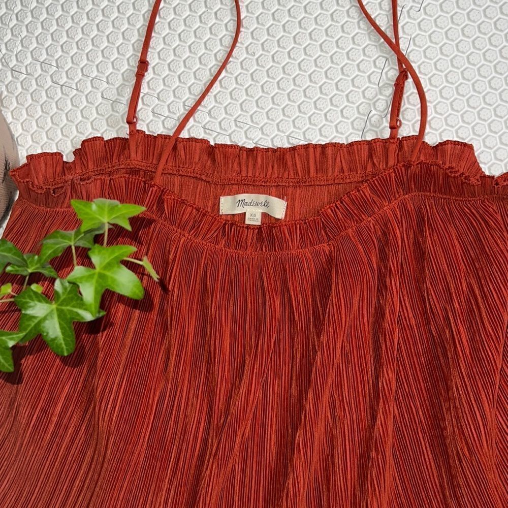 MADEWELL NWOT Pleated Burnt Orange Red Nicole Spaghetti strap Tank Sz XS Ruffle - Picture 3 of 5